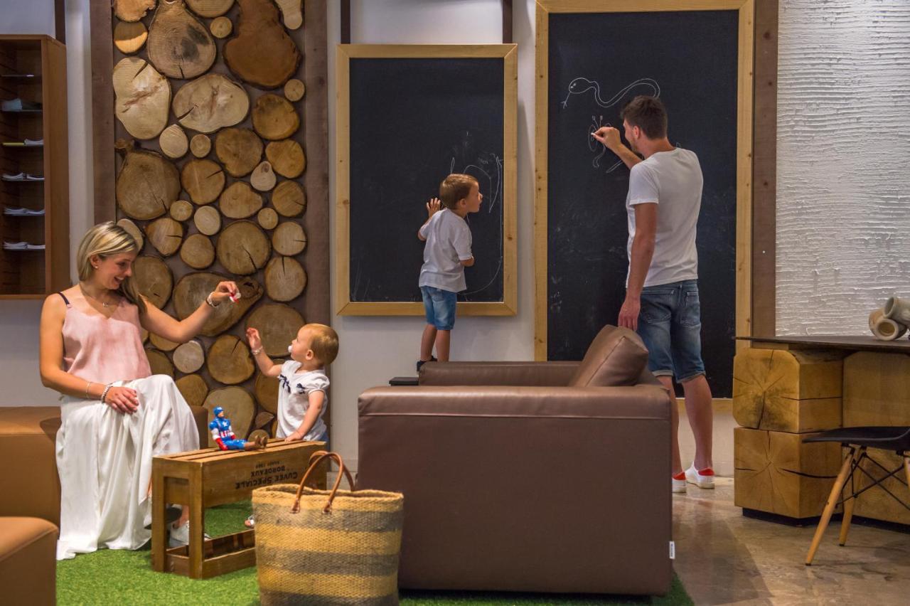 Meridiana Family & Nature Hotel Marina Romea Exterior photo