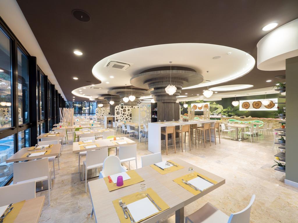 Meridiana Family & Nature Hotel Marina Romea Exterior photo